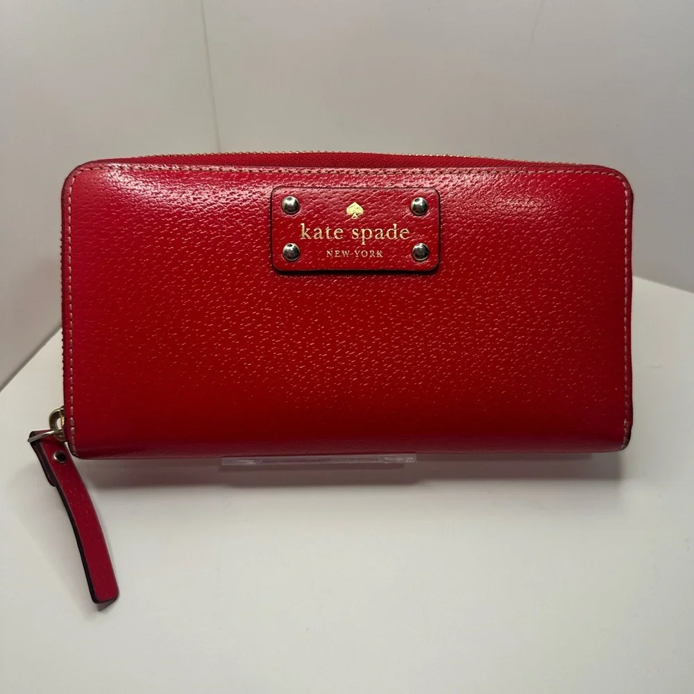 Kate Spade EUC Red Grained Leather Neda Wellesley Zip Around Wallet